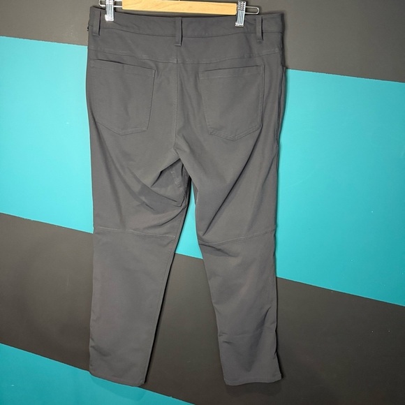 lululemon athletica Men's Chinos in Slate Gray size 32x31 - Picture 7 of 12